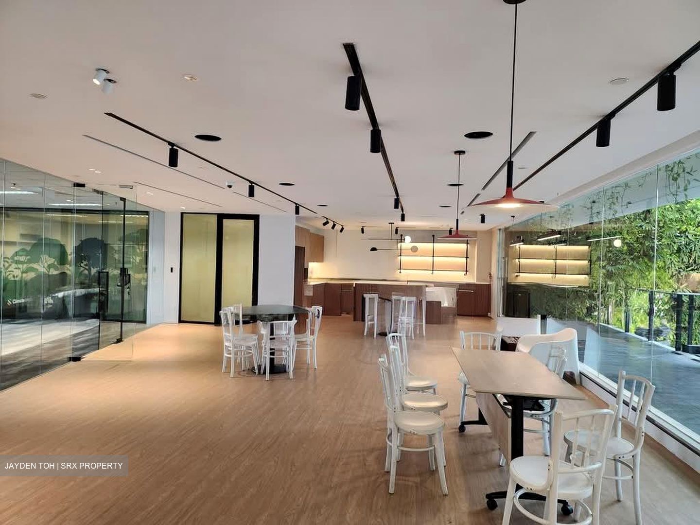 Dapenso Building (D1), Office #541628381